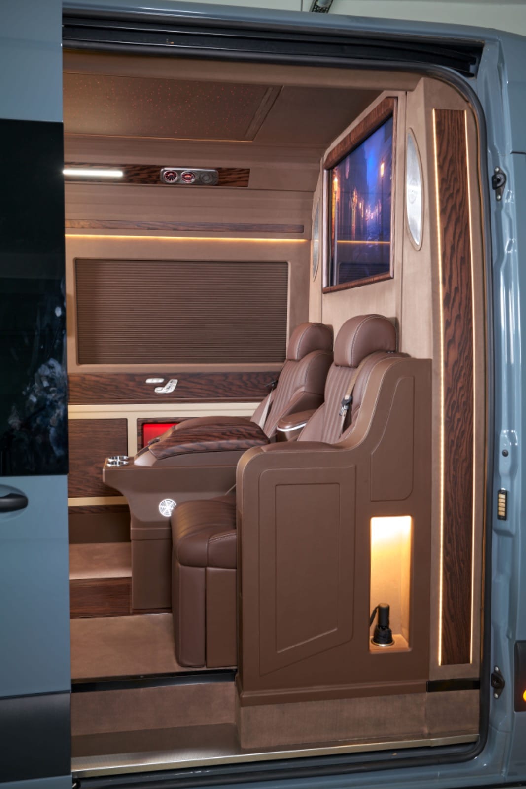 Mercedes Sprinter 9+1 dış görünüm