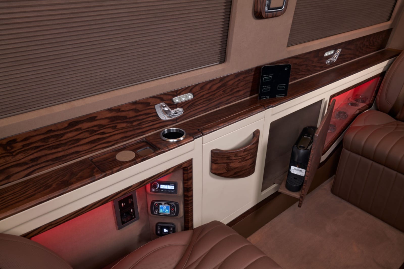 Mercedes Sprinter 9+1 küçük görsel 7